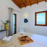 Finisia House * إيليا لاكونياس