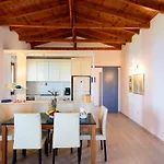 Finisia House شقة *