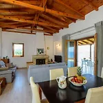 Finisia House شقة إيليا لاكونياس