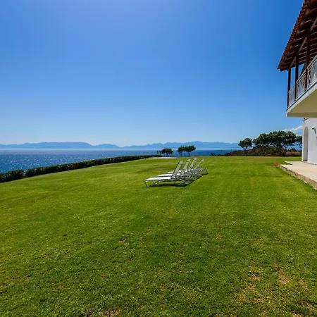 Daire Finisia House