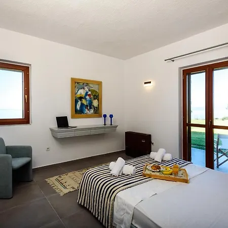 Finisia House * Elia (Monemvasia, Laconia)
