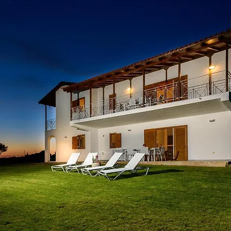 Finisia House *