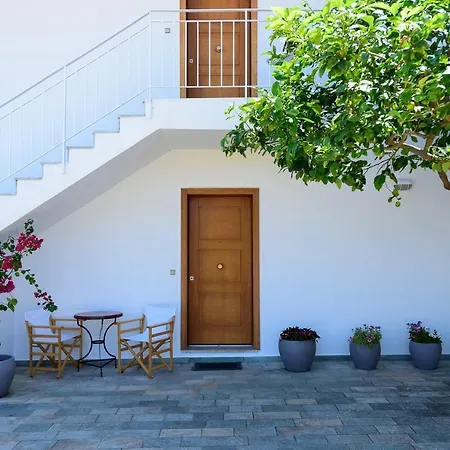 Finisia House *