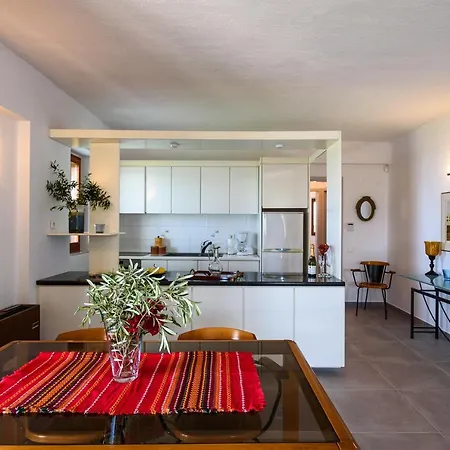 Apartment Finisia House *