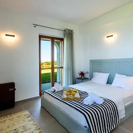 アパート Finisia House