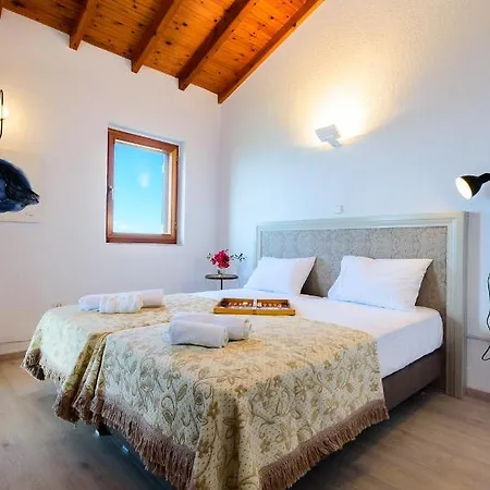 アパート Finisia House *