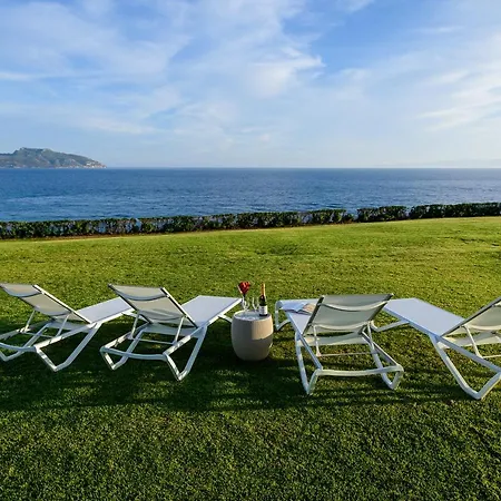 Finisia House アパート