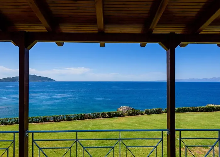 Finisia House شقة